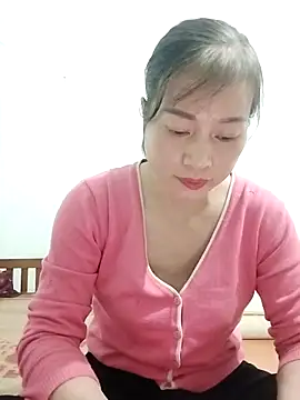 Snapshot of Kiuwi-omao chatting on November 5, 4:23 am Kiuwi-omao online show from November 5, 4:23 am