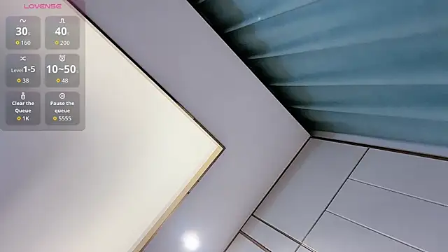 Snapshot of BvBver chatting on November 6, 12:39 pm BvBver online show from November 6, 12:39 pm