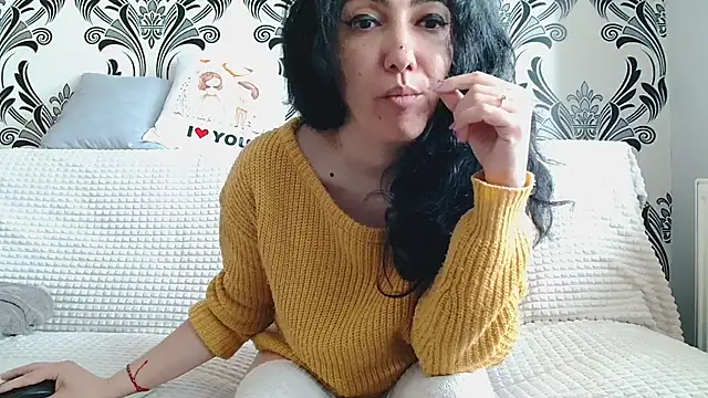 CharmingPearl online show from April 14, 6:41 am