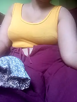 Snapshot of Tina_250 chatting on May 6, 3:46 am Tina 250 online show from May 6, 3:46 am