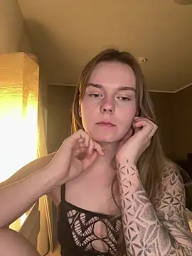 LisaFreierxx online show from April 8, 8:31 pm