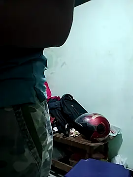 Snapshot of karthiksanjay_dusky chatting on November 1, 3:47 pm karthiksanjay dusky online show from November 1, 3:47 pm