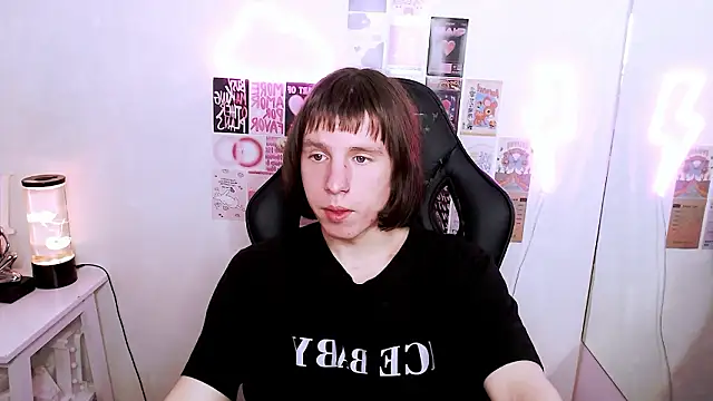 CutieKai  online show from March 14, 9:31 pm