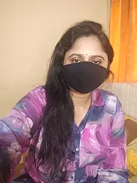 Snapshot of mouni499 chatting on June 8, 10:37 am mouni499 online show from June 8, 10:37 am
