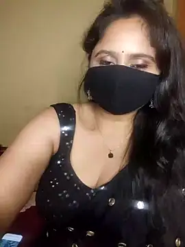 Snapshot of mouni499 chatting on June 27, 4:01 pm mouni499 online show from June 27, 4:01 pm