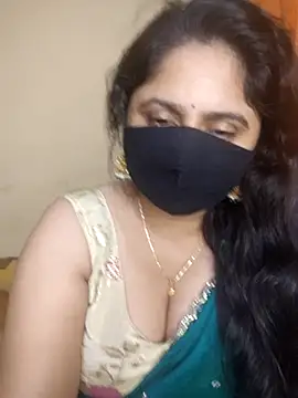 Snapshot of mouni499 chatting on July 4, 8:42 am mouni499 online show from July 4, 8:42 am