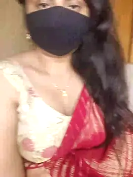 Snapshot of mouni499 chatting on July 15, 10:26 pm mouni499 online show from July 15, 10:26 pm