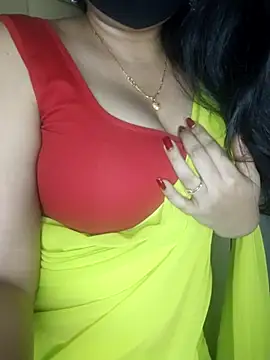Snapshot of mouni499 chatting on July 19, 7:17 pm mouni499 online show from July 19, 7:17 pm