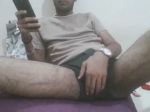 Snapshot of Bull_Dick_69 chatting on May 2, 6:13 pm Bull Dick 69 online show from May 2, 6:13 pm