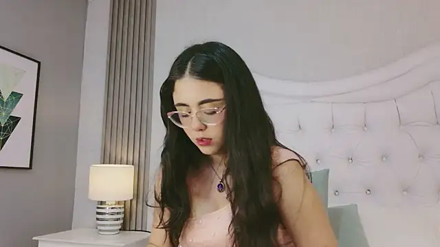 Snapshot of ScarlettPetrova chatting on May 11, 4:15 pm ScarlettPetrova online show from May 11, 4:15 pm