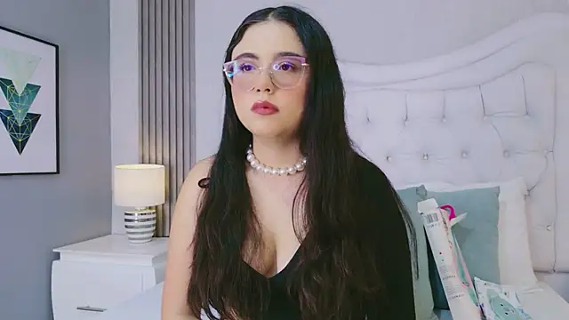 Snapshot of ScarlettPetrova chatting on May 27, 11:29 am ScarlettPetrova online show from May 27, 11:29 am