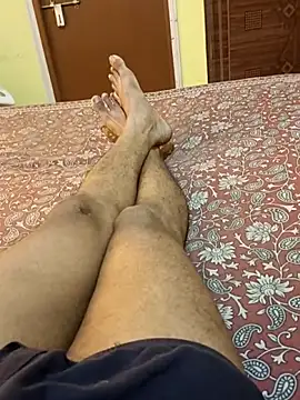 Snapshot of parth08raj chatting on November 7, 7:30 am parth08raj online show from November 7, 7:30 am