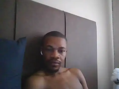 Snapshot of NkabiDick chatting on November 16, 6:41 am NkabiDick online show from November 16, 6:41 am