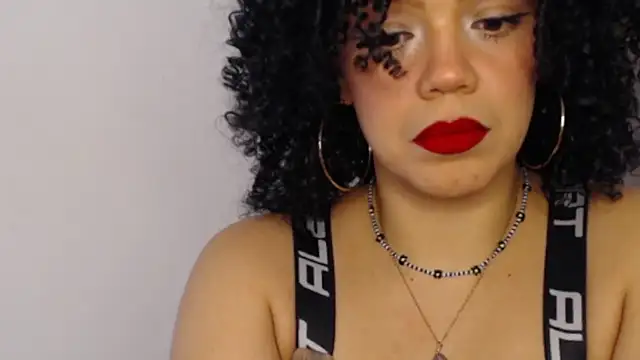 Snapshot of goddessvenus444 chatting on March 3, 2:23 pm goddessvenus444 online show from March 3, 2:23 pm