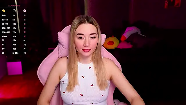 Snapshot of Rosie_Mac chatting on February 25, 2:54 am Rosie Mac online show from February 25, 2:54 am