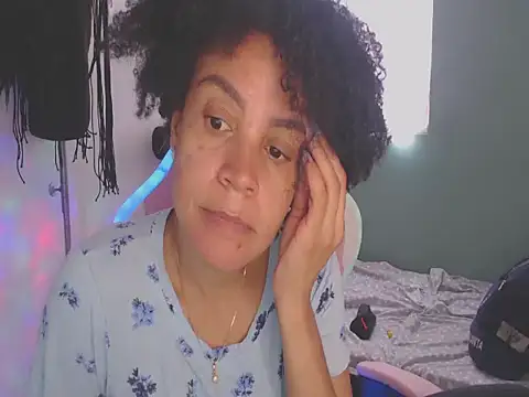 Snapshot of shayna_cute chatting on July 26, 9:11 pm shayna cute online show from July 26, 9:11 pm