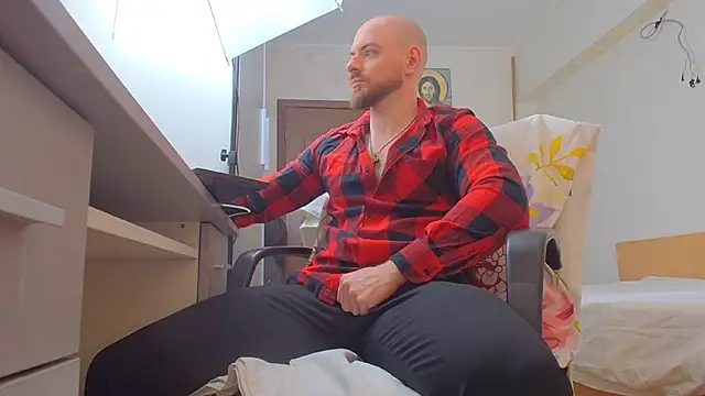 Ryanstone  online show from April 9, 4:56 am