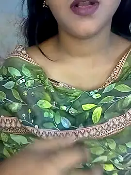 Snapshot of Neha533 chatting on May 9, 6:35 pm Neha533 online show from May 9, 6:35 pm