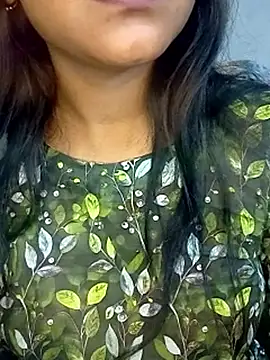 Snapshot of Neha533 chatting on May 10, 8:14 pm Neha533 online show from May 10, 8:14 pm