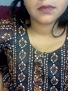 Snapshot of Neha533 chatting on May 31, 6:09 pm Neha533 online show from May 31, 6:09 pm