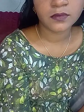 Snapshot of Neha533 chatting on June 6, 5:50 pm Neha533 online show from June 6, 5:50 pm