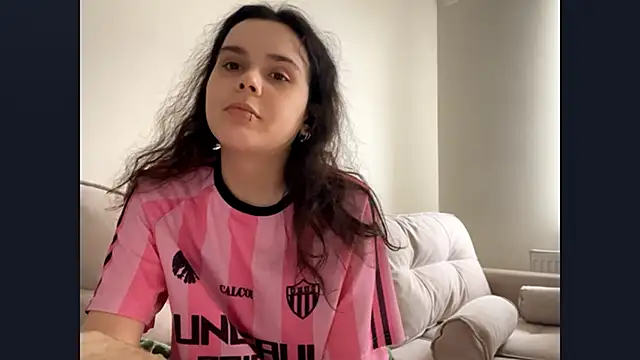 Snapshot of RosaleeSwint chatting on November 10, 9:41 am RosaleeSwint online show from November 10, 9:41 am