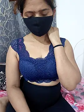 Aarti909090 online show from March 22, 3:37 pm