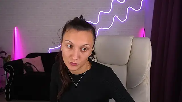 Snapshot of ZafiraMoonn chatting on November 4, 8:46 am ZafiraMoonn online show from November 4, 8:46 am