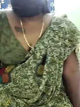 Snapshot of tam-queen1 chatting on November 10, 9:08 am tam-queen1 online show from November 10, 9:08 am