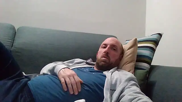 Snapshot of luca_beech88 chatting on April 22, 6:20 pm luca beech88 online show from April 22, 6:20 pm