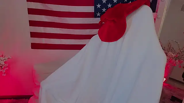 WICKEDEMBER online show from March 7, 1:57 am