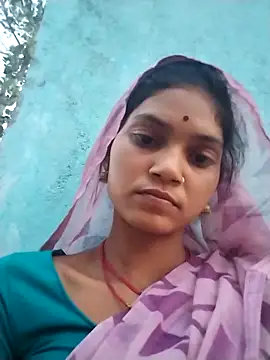 Snapshot of Jooli_cuty chatting on June 18, 1:37 pm Jooli cuty online show from June 18, 1:37 pm