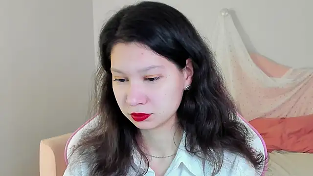 SaraDenars online show from November 18, 5:12 am