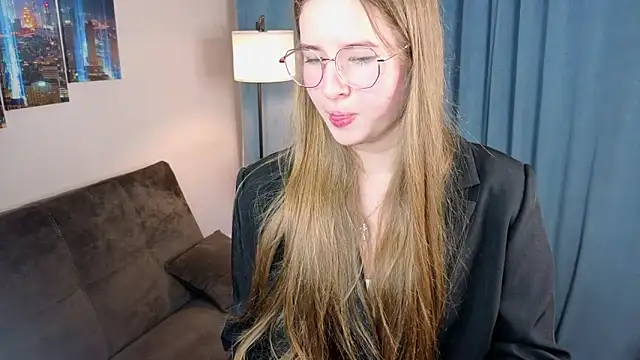 MowasaBritten online show from November 12, 1:55 pm