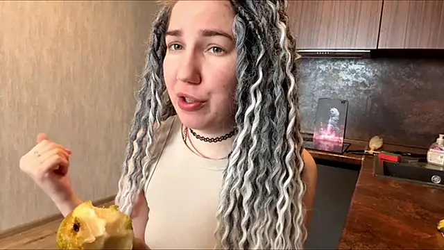 GeraldineStevenson online show from March 3, 8:09 am