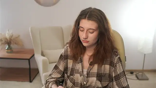 EmmalineNasir online show from November 6, 9:10 am