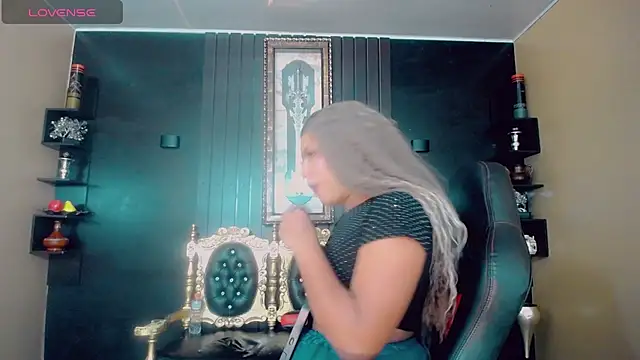 Snapshot of Alice_brandom chatting on January 13, 7:19 pm Alice brandom online show from January 13, 7:19 pm