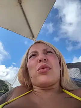 melisboa online show from February 6, 6:11 pm