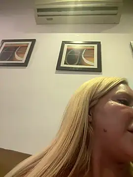 Snapshot of melisboa chatting on August 8, 12:46 am melisboa online show from August 8, 12:46 am