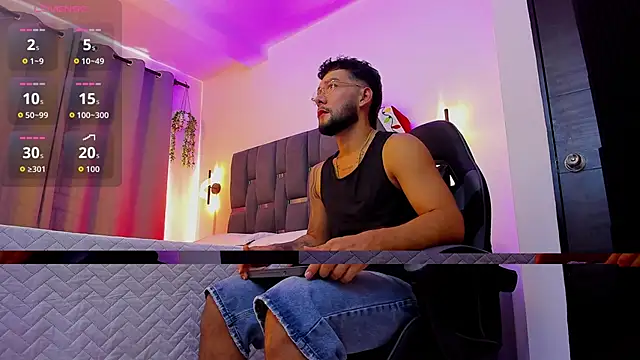 noah corvelle online show from December 13, 9:20 pm