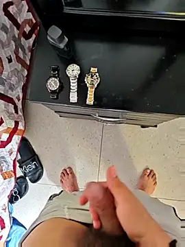 Snapshot of Dirty-Guy-Naugthy chatting on November 8, 5:45 pm Dirty-Guy-Naugthy online show from November 8, 5:45 pm