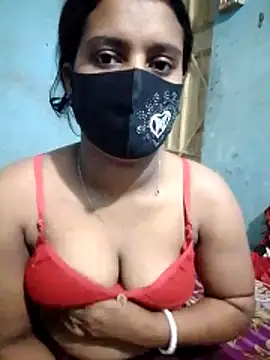 Snapshot of Hot8g chatting on November 12, 5:19 am Hot8g online show from November 12, 5:19 am