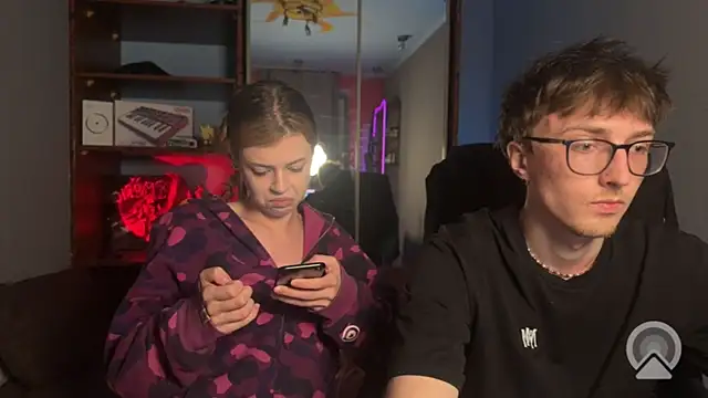 t files x online show from April 4, 10:51 pm