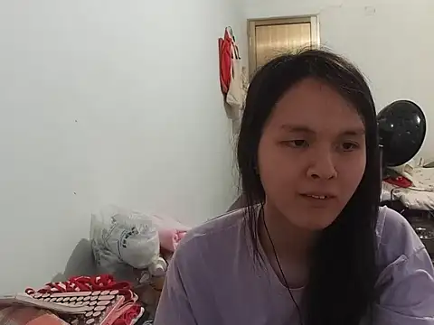 Snapshot of RebelAura chatting on June 20, 9:39 pm RebelAura online show from June 20, 9:39 pm