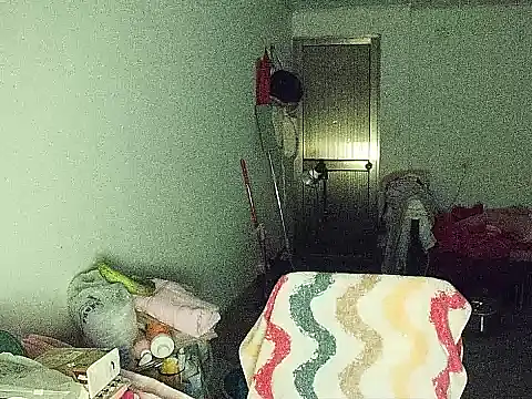 Snapshot of RebelAura chatting on July 28, 8:52 pm RebelAura online show from July 28, 8:52 pm