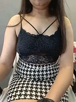 Snapshot of Nikkify chatting on July 1, 5:02 pm Nikkify online show from July 1, 5:02 pm