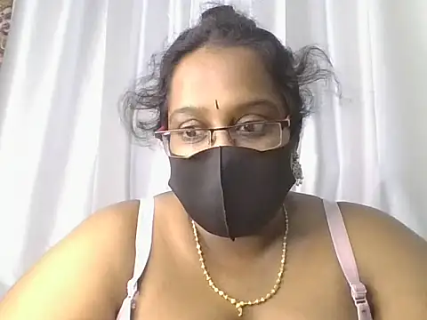 hootypriya online show from June 30, 5:14 pm