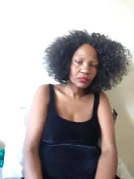 Snapshot of Mommy_Sienna chatting on May 2, 2:33 pm Mommy Sienna online show from May 2, 2:33 pm
