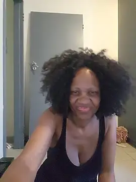 Snapshot of Mommy_Sienna chatting on June 3, 2:33 pm Mommy Sienna online show from June 3, 2:33 pm