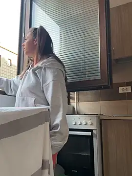 EdaQueen online show from March 11, 3:18 pm